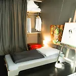 Zimmer In Atelierwohnung